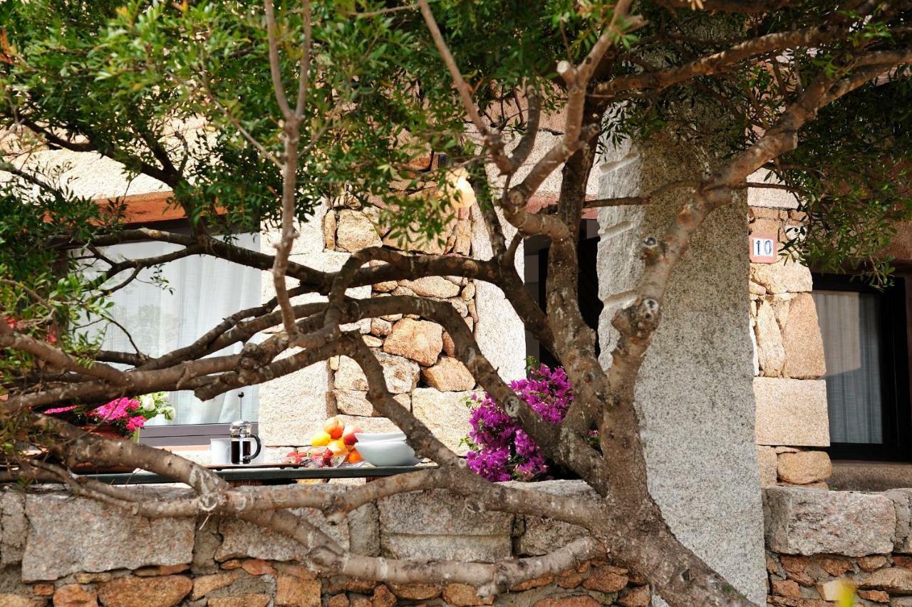 Residence L'Ea Di Lavru - Appartamenti Mono-Bilo-Trilocali Porto San Paolo  Exterior foto