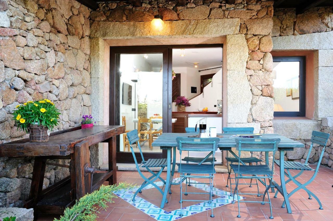 Residence L'Ea Di Lavru - Appartamenti Mono-Bilo-Trilocali Porto San Paolo  Exterior foto