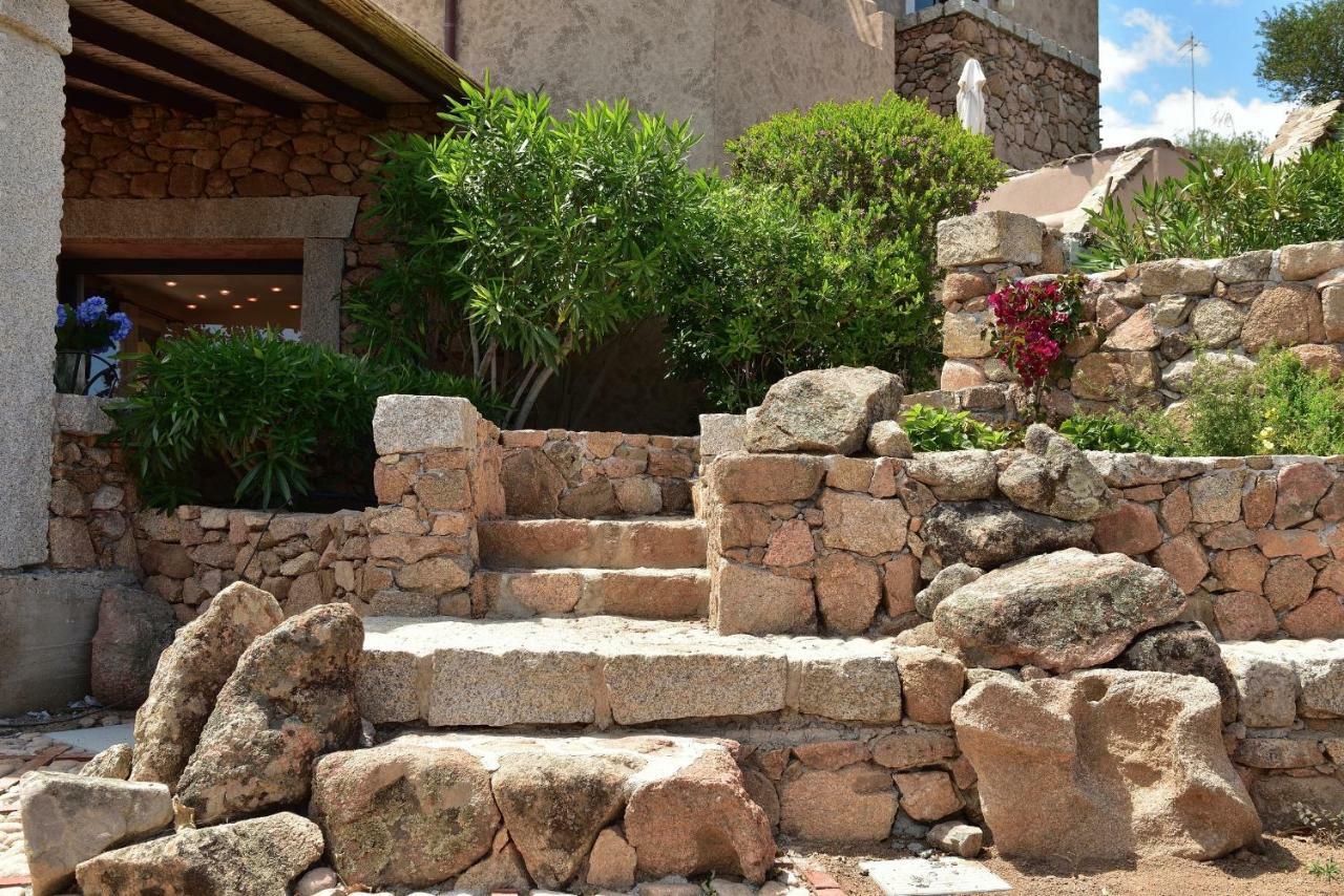 Residence L'Ea Di Lavru - Appartamenti Mono-Bilo-Trilocali Porto San Paolo  Exterior foto
