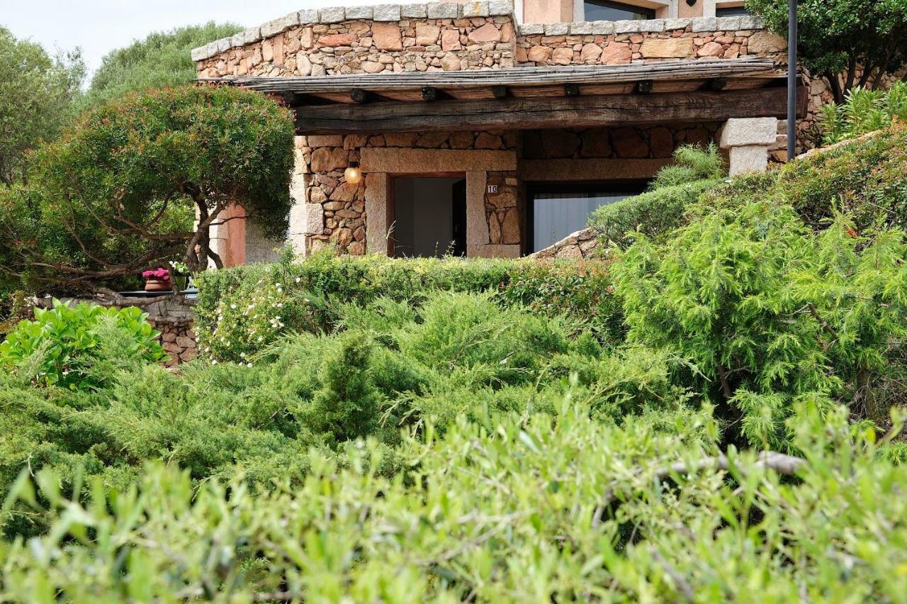 Residence L'Ea Di Lavru - Appartamenti Mono-Bilo-Trilocali Porto San Paolo  Exterior foto